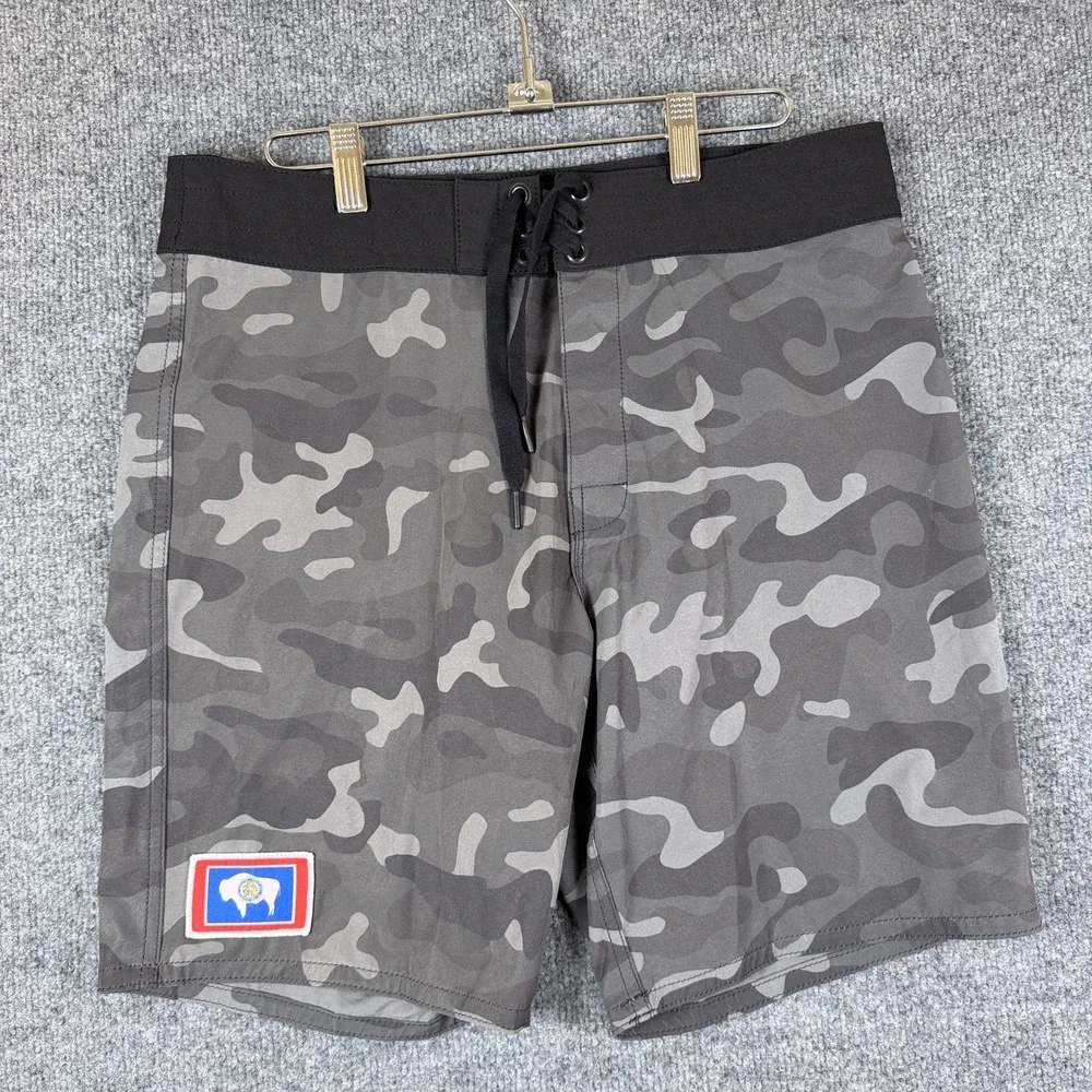 Birdwell Beach Britches Board Shorts Mens 32 M Camo Wyoming Flag Grey Black